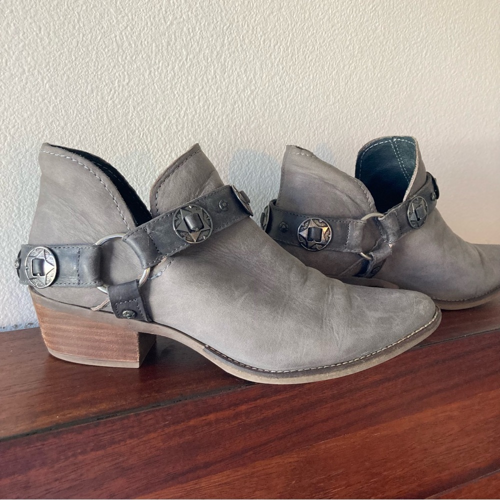 Steve Madden Aces Western Harness Bootie Grey Women's 11